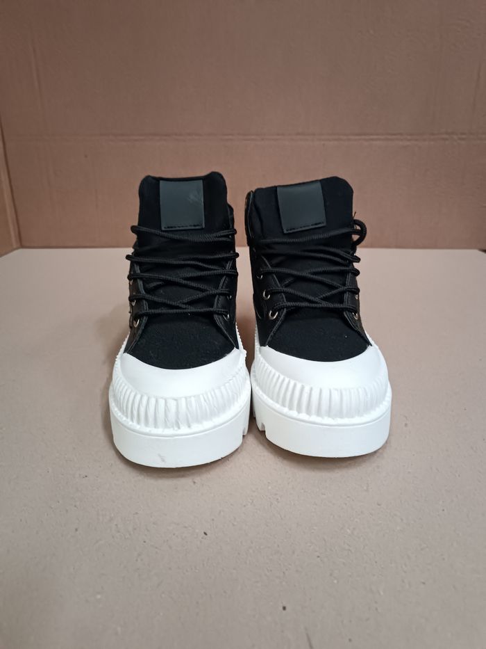 Chaussures montantes noires taille 36 - photo numéro 2