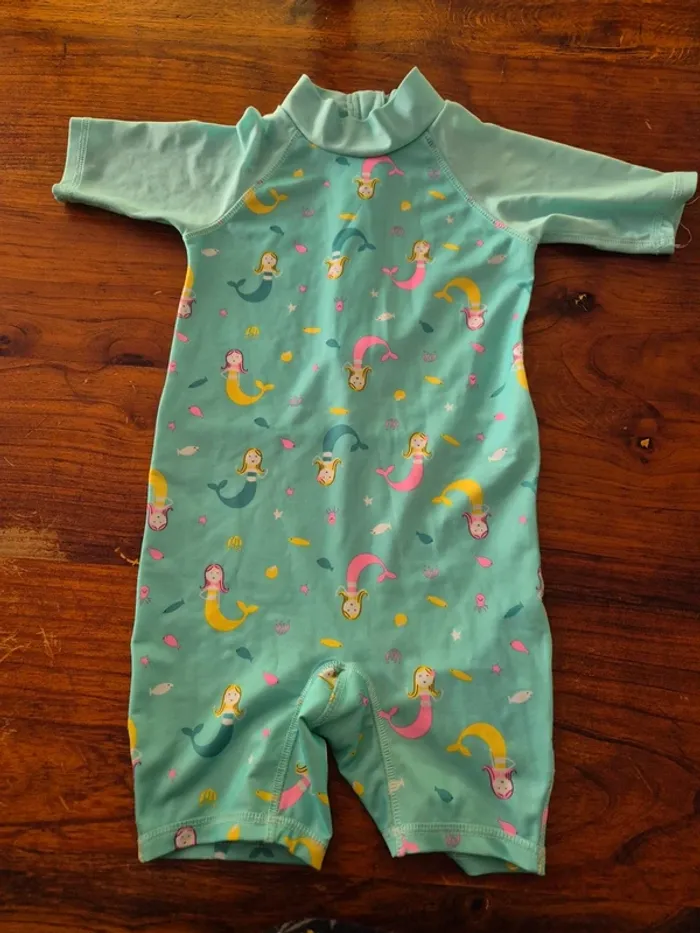 Combinaison anti UV/maillot de bain