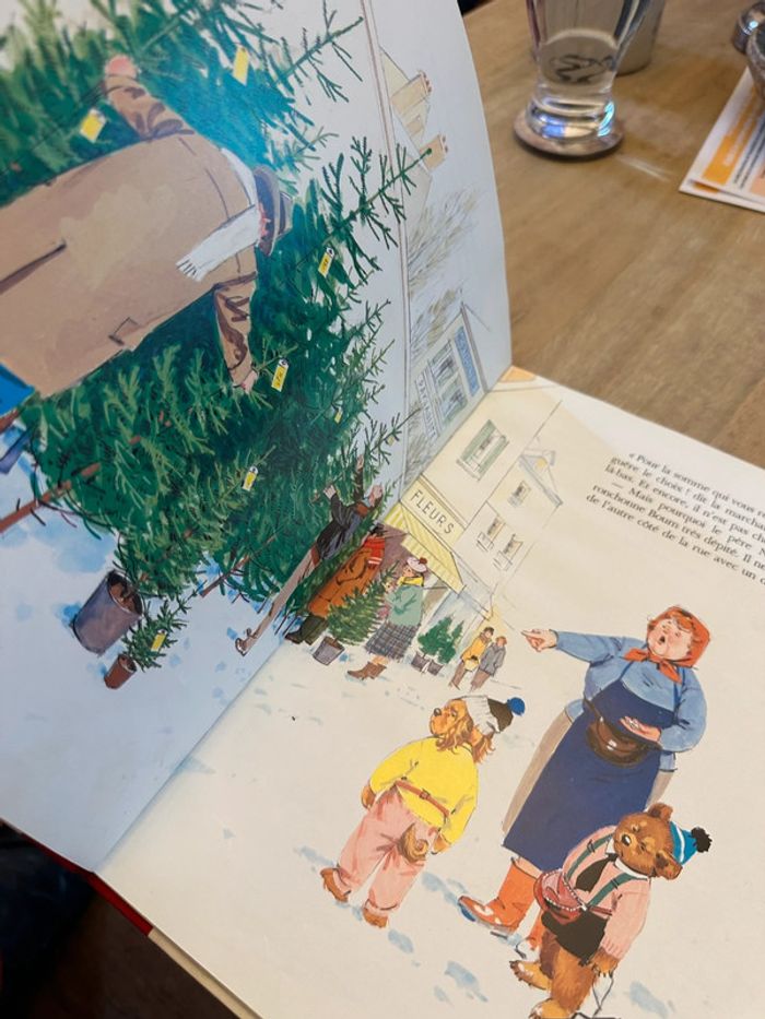 Grand livre Le Noël de Caroline fête hiver reliure rouge état satisfaisant Pierre Probst - photo numéro 5