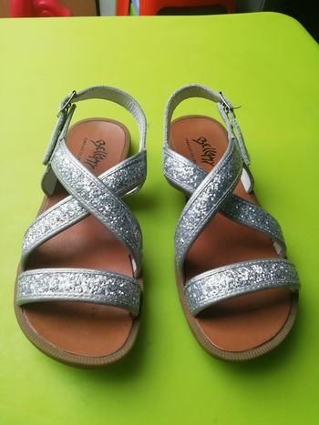Sandale Bellamy paillettes pointures 34 tbe