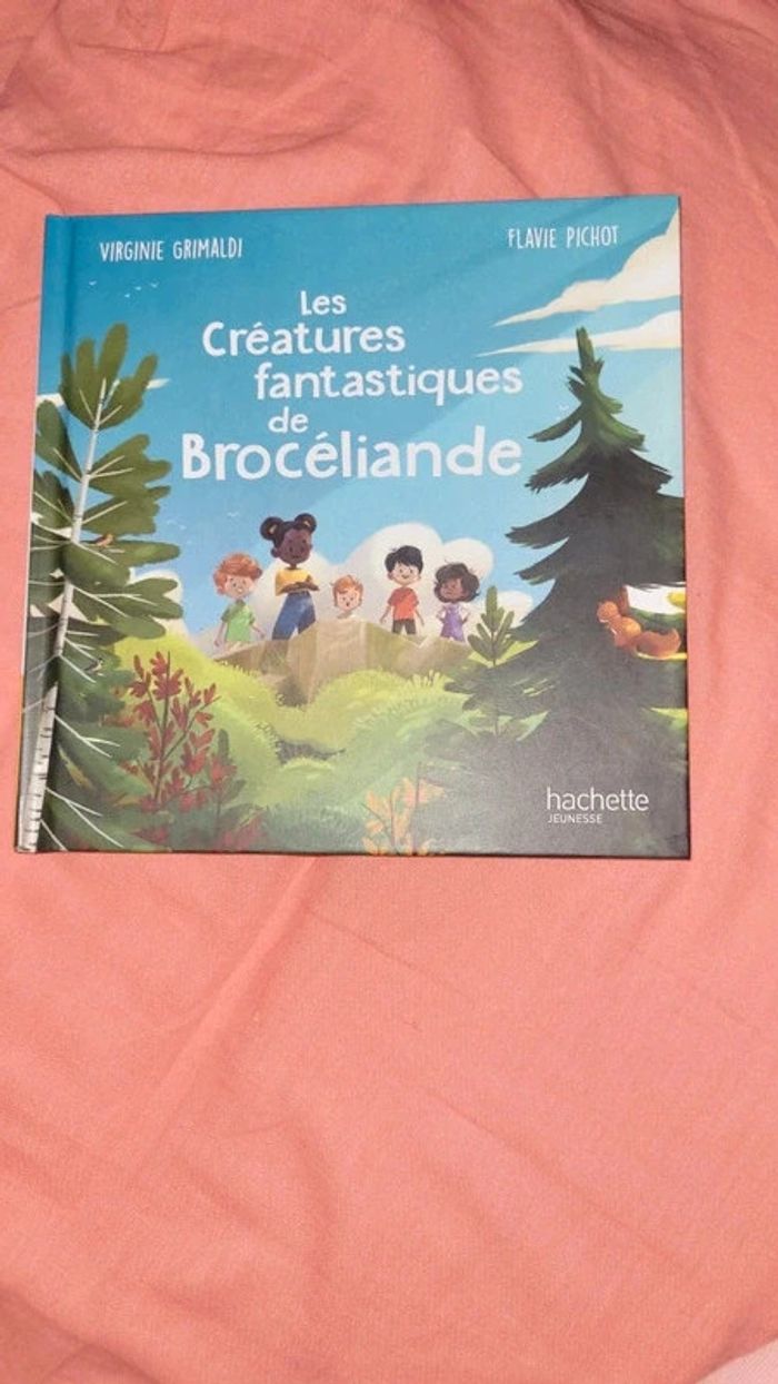 Livre les créatures fantastiques de brocéliande