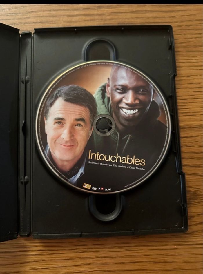 Dvd intouchables - photo numéro 2