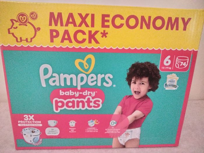 Carton de couches Pampers taille 6