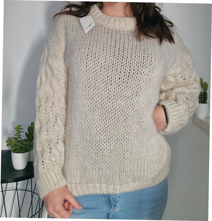 Pull en maille avec torsade beige