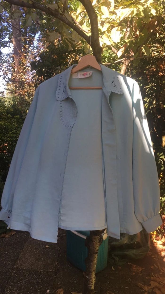 Superbe chemise bleue turquoise - photo numéro 3