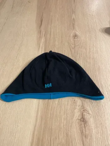 Magnifique bonnet Helly Hansen