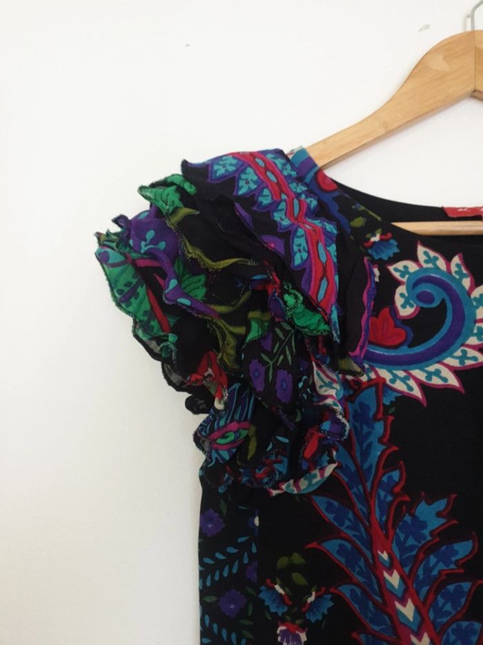 Robe élégante manches frou frou - photo numéro 2