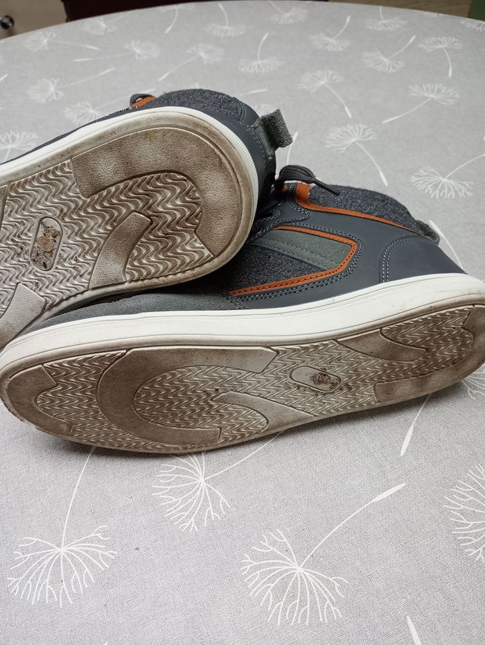 Baskets grises - photo numéro 8