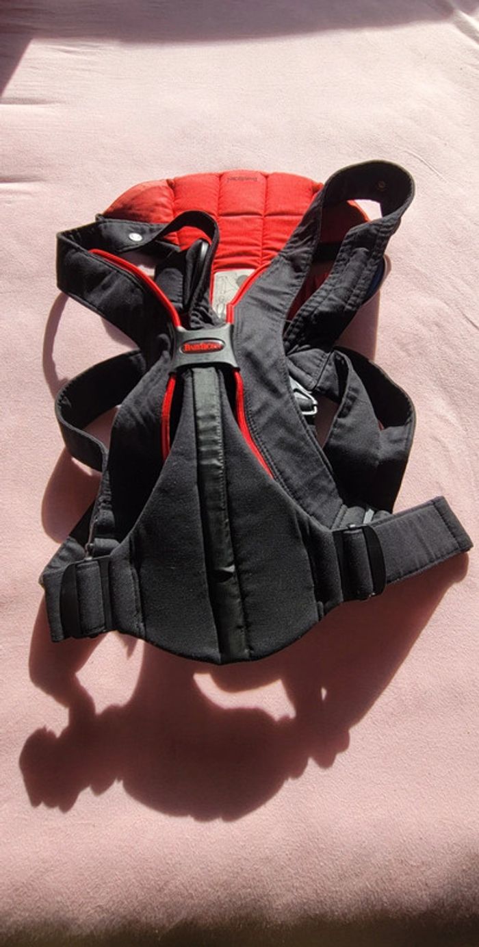 Porte bébé avec cape offert - photo numéro 5