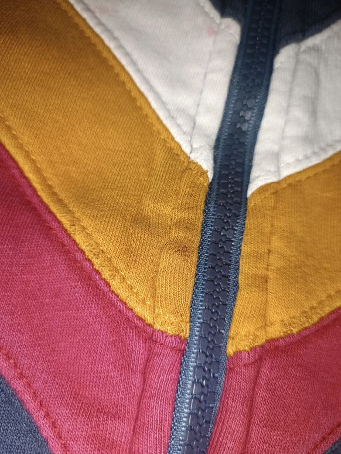 Lot de hauts 5 ans - photo numéro 3