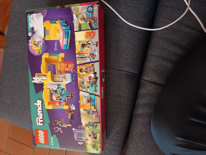 41741 Lego Friends La Fourgonnette de sauvetage canin - photo numéro 3