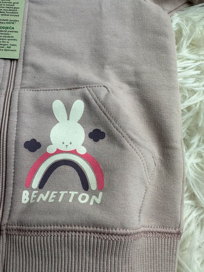 Gilet zippé Benetton taille 6-9 mois - photo numéro 2