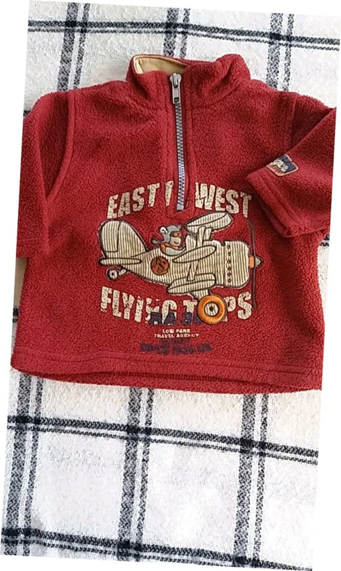 Pull garçon taille 6 mois