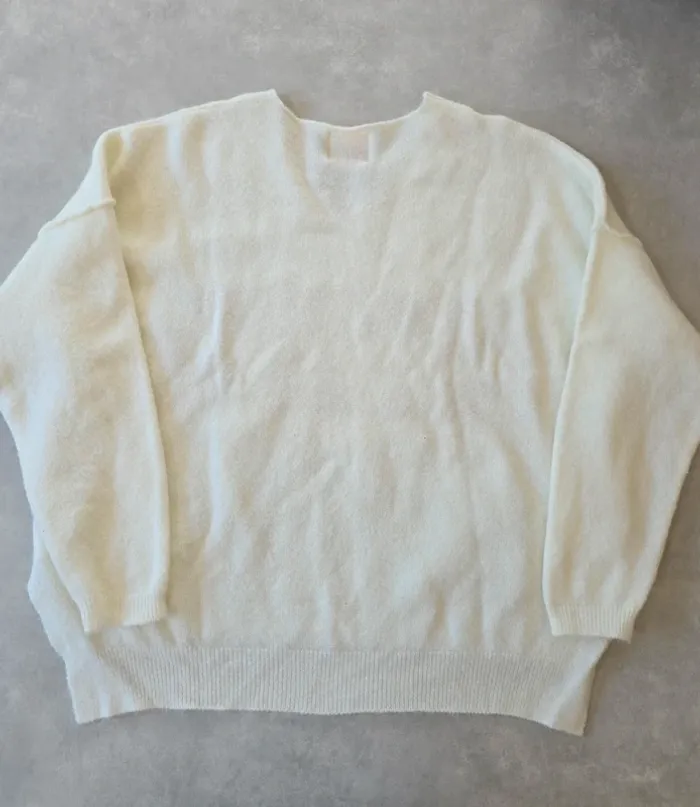 Pull oversize Mino du Sud comme neuf - photo numéro 2