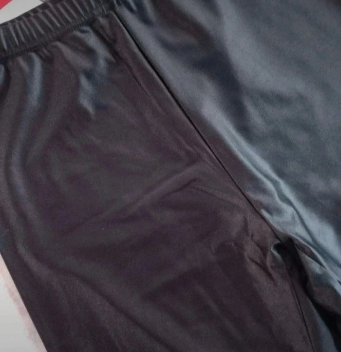 Leggin noir taille 42/44 - photo numéro 2