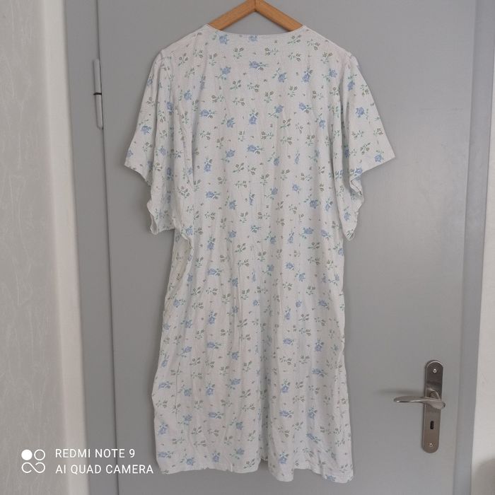 Chemise de nuit à fleurs bleues t48/50 - photo numéro 7