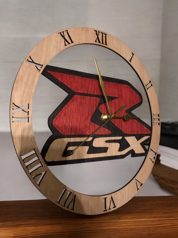 Horloge Suzuki GSXR en bois neuve