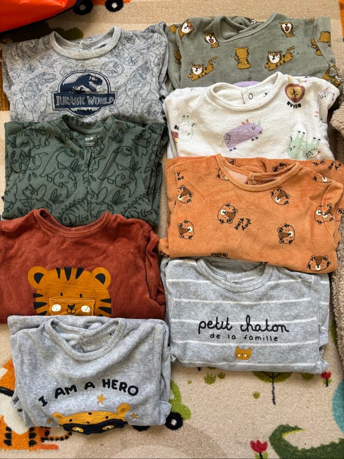 Lot pyjamas combi - photo numéro 2