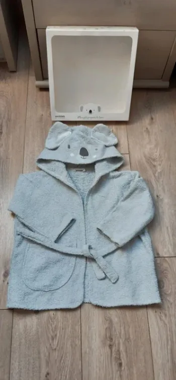 Peignoir de bain en éponge gris "koala" Maisons du Monde 2/4 ans en très bon état