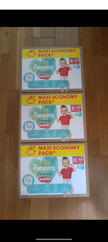 3 maxis economy packs Pampers harmonie pants taille 5