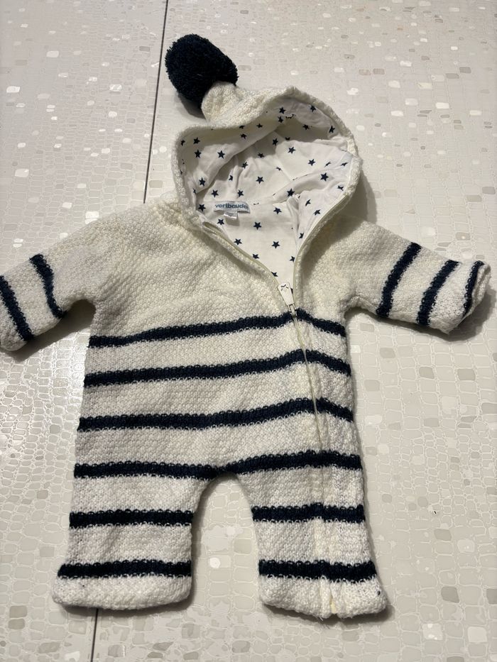 Combinaison rayée en tricot