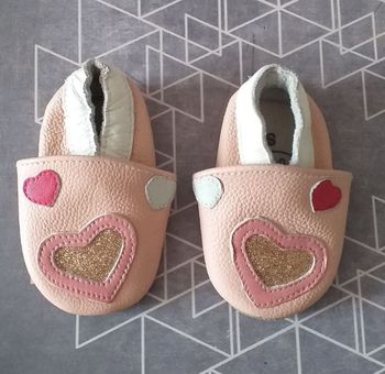Chaussons en cuir taille 0/6 mois
