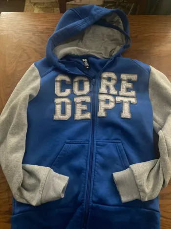 Veste à capuche