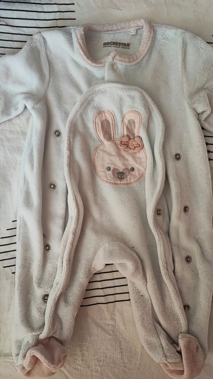 Pyjama 1 mois - photo numéro 2