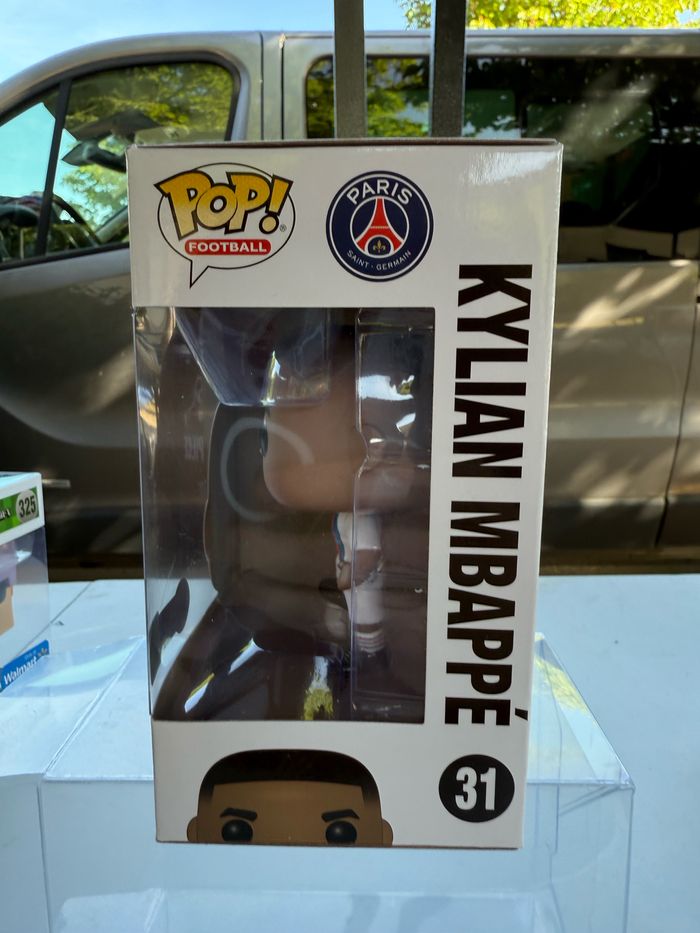Figurine Funko Pop! Football Paris Saint Germain #31 Kylian Mbappe - photo numéro 4