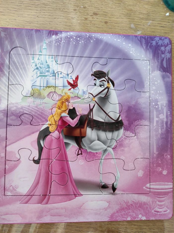 Livre puzzle princesses Disney - photo numéro 2
