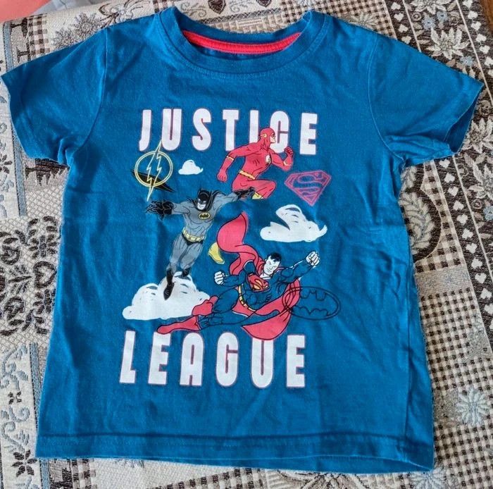 Lot de 4 ensembles 🧸 tee-shirts 🐦 et shorts 🌈 Disney 🎈et Spiderman 🌈 18 à 24 mois 🧸 - photo numéro 5