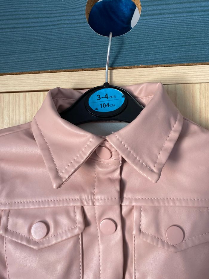 Veste rose simili cuir 18 mois - photo numéro 6