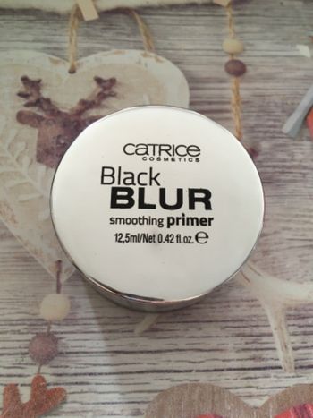 Primer noir floutant en gelée Catrice