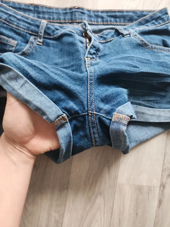 Mini short en jean T38 - photo numéro 6