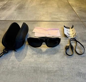 Lunettes de soleil caméra vidéo qui filment 