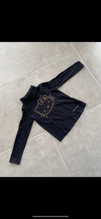 Pull col roulé / Sous pull Hello Kitty 5 ans