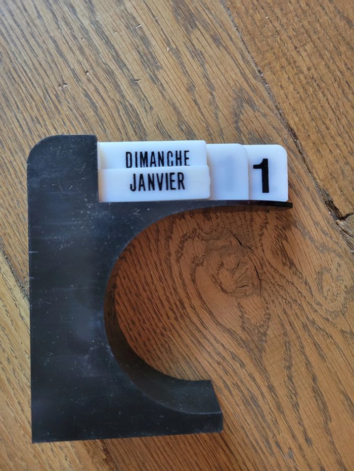 Calendrier perpétuel vintage - photo numéro 2