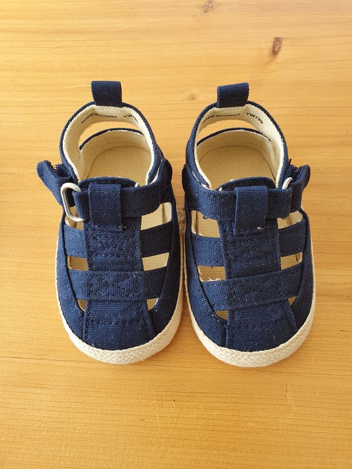 Sandales souples 3-6 mois
