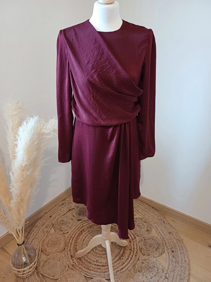 Robe Bordeaux fluide asymétrique neuve Mohito taille S 36 - photo numéro 2