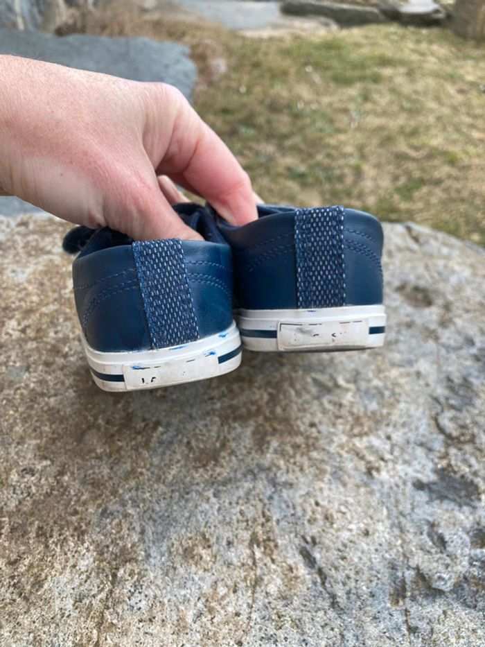 Chaussures Lacoste 25 - photo numéro 3