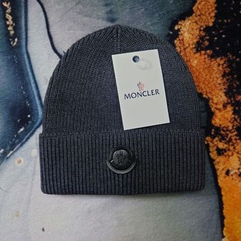 Bonnet Moncler Gris, neuf