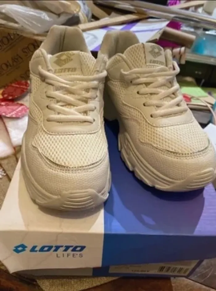 baskets lotto 38 neuve - photo numéro 3