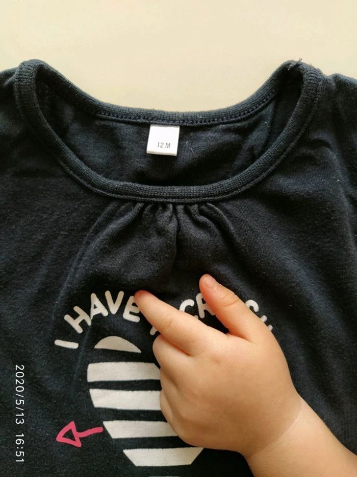 T-shirt pour bébé fille, couleur marine, taille 12 mois, de marque Tex. Très bon état. - photo numéro 4