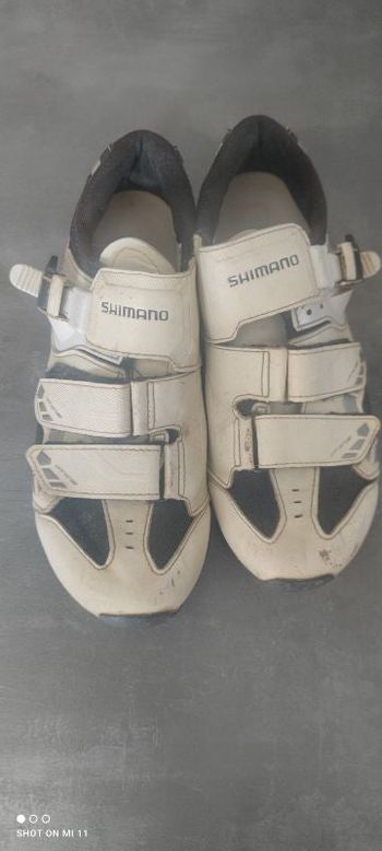 Paire de chaussures de cyclisme Shimano T39