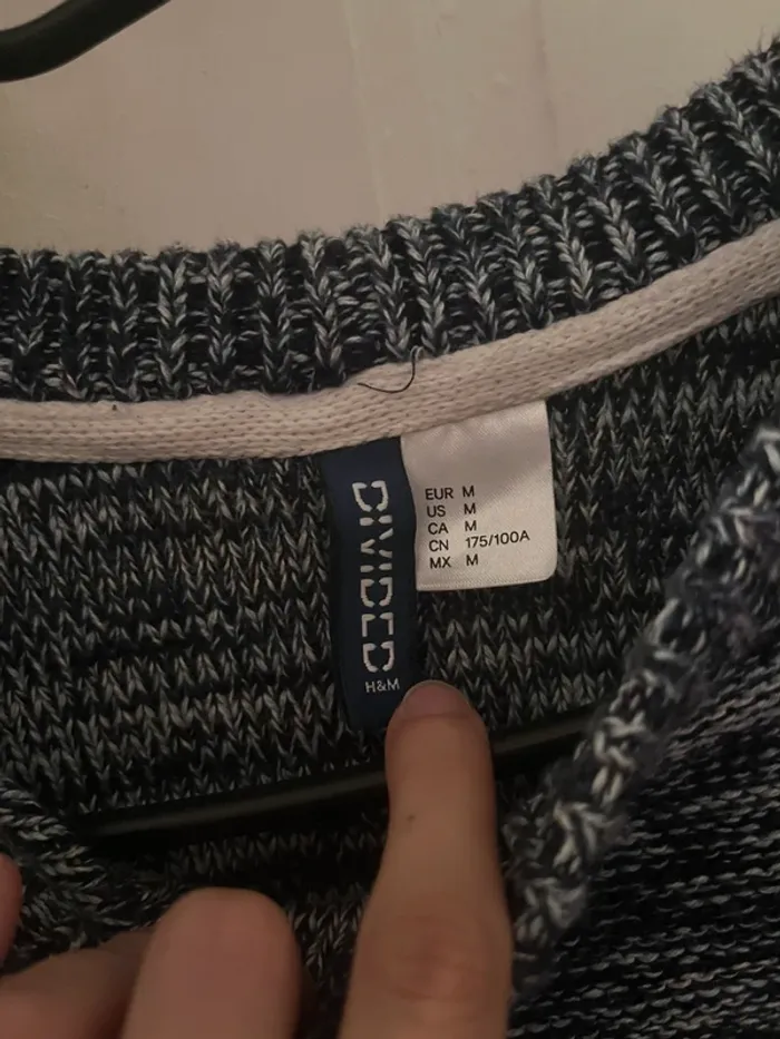 Pull ras de cou Divided taille M - photo numéro 3