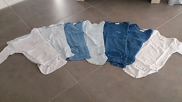 Lot de 7 bodies