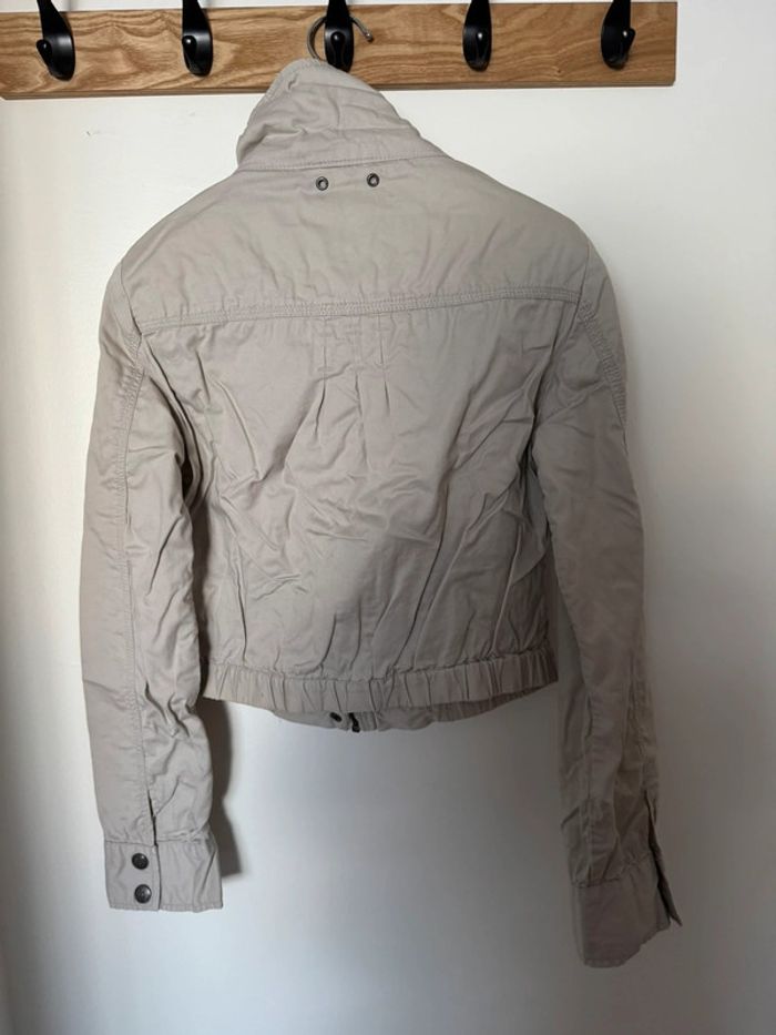 Veste légère beige stradivarius taille S - photo numéro 2