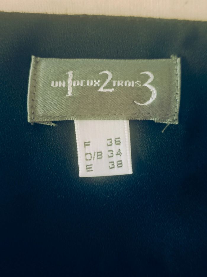 Robe à bretelles et perles en soie 123 excellent état - photo numéro 5