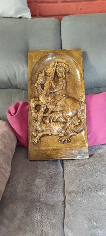 Très belle plaque murale très lourde comme neuve juste un tout petit accro en bas