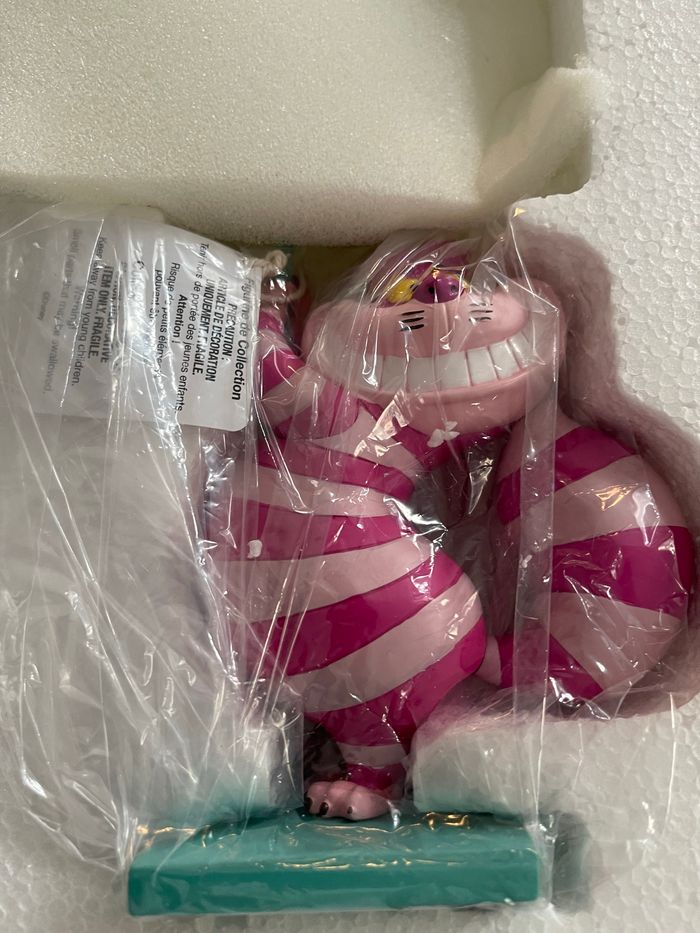 Disneyland Paris Cheshire alice aux pays des merveilles